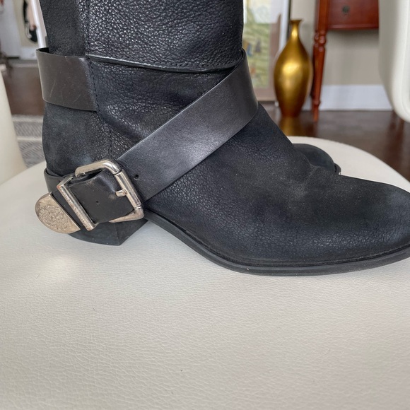 Vince Camuto Black Boots - Picture 3 of 9